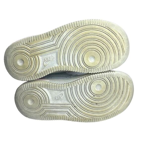 Nike Air Force 1 Multiple Logos Sneakers CJ4113-100 Boys Size 11 - Picture 3 of 8